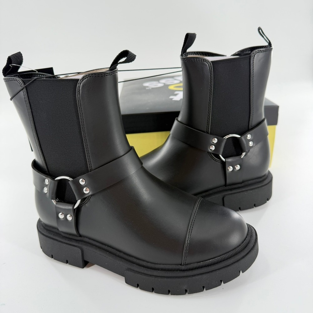 Art Class Crosby Harness Boots Modern Girls Size 2โ Black Faux Leather Lug Sole